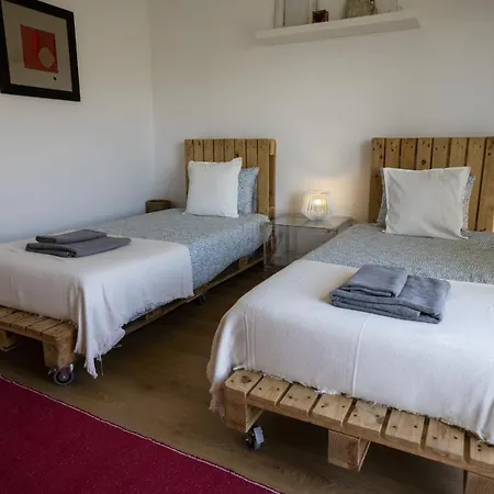 Ribavilla Surf House By Acasadascasas
